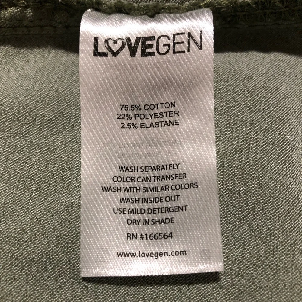 NWT Lovegen Juniors Front Pockets Belt Washed Dark Olive Cargo Skirt size 5 / 28